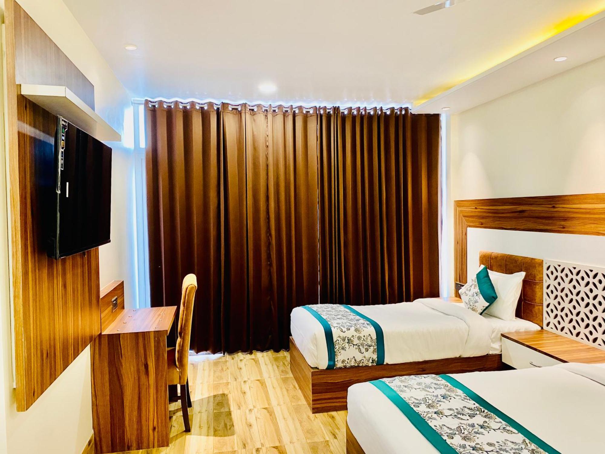Hotel White House Walking Distance From Golden Temple- With Parking Amritsar Esterno foto