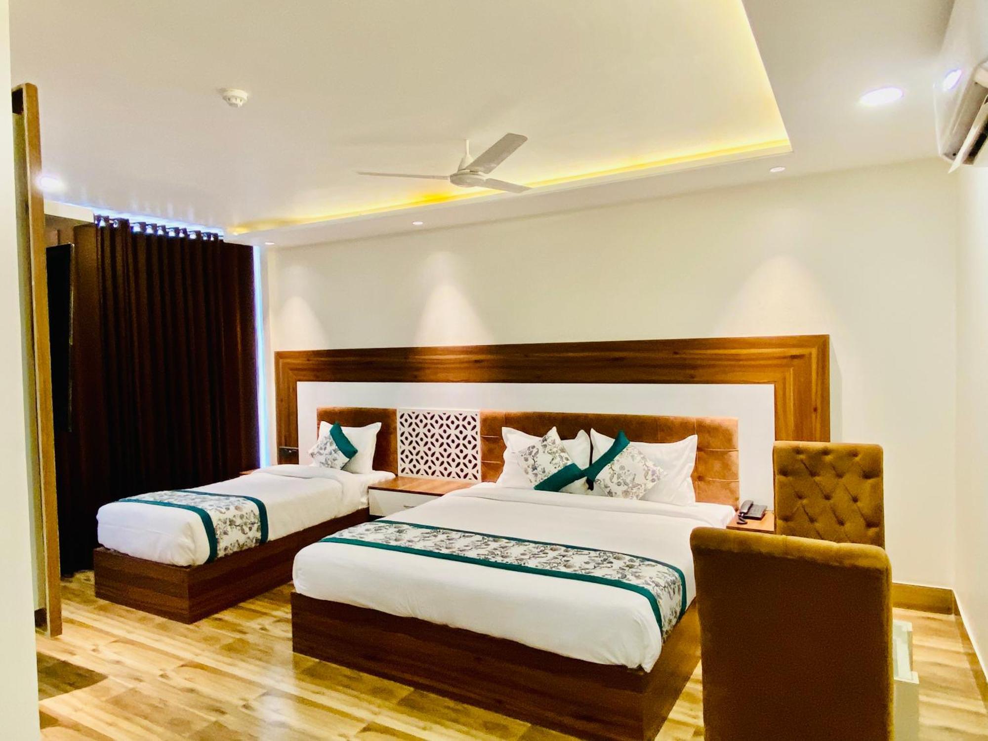 Hotel White House Walking Distance From Golden Temple- With Parking Amritsar Esterno foto
